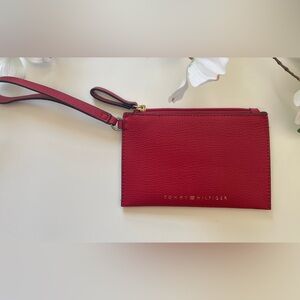 Tommy Hilfiger: Red Wristlet/ Cardholder (Red)